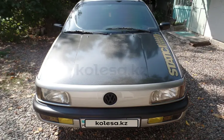 Volkswagen Passat 1993 годаfor2 100 000 тг. в Алматы