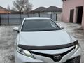 Toyota Camry 2019 года за 15 500 000 тг. в Атырау