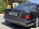 Mercedes-Benz E 320 1994 года за 2 000 000 тг. в Шымкент