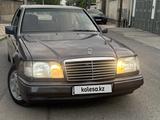 Mercedes-Benz E 320 1994 года за 2 000 000 тг. в Шымкент – фото 3
