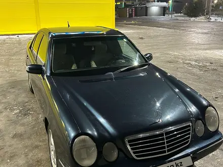 Mercedes-Benz E 240 2000 года за 4 200 000 тг. в Уральск – фото 13
