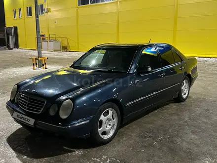 Mercedes-Benz E 240 2000 года за 4 200 000 тг. в Уральск – фото 8