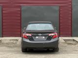 Toyota Camry 2013 года за 5 600 000 тг. в Актобе – фото 5