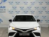 Toyota Camry 2021 года за 14 200 000 тг. в Талдыкорган – фото 2