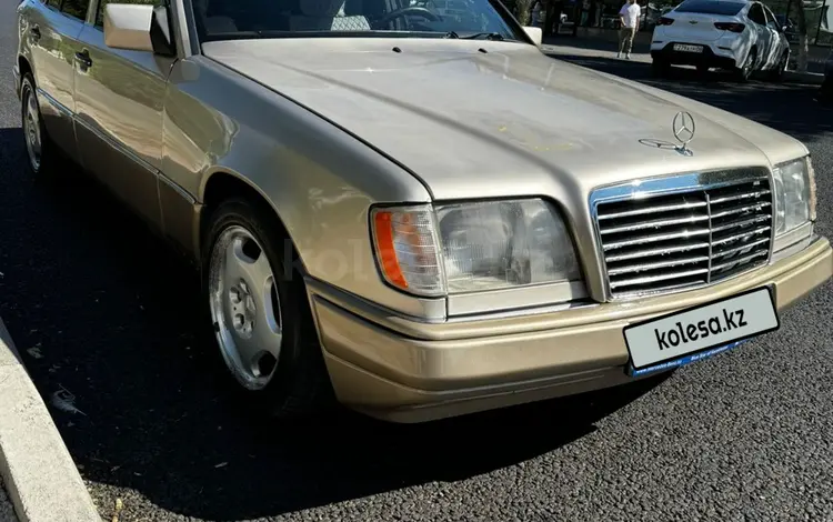 Mercedes-Benz E 220 1994 года за 1 850 000 тг. в Тараз