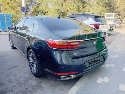 Kia K7 2017 года за 9 150 000 тг. в Алматы – фото 4