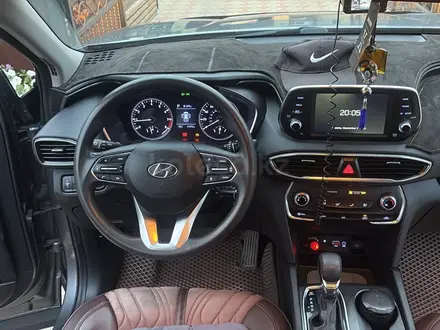 Hyundai Santa Fe 2019 года за 9 000 000 тг. в Уральск – фото 11