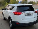 Toyota RAV4 2014 года за 10 500 000 тг. в Уральск – фото 3