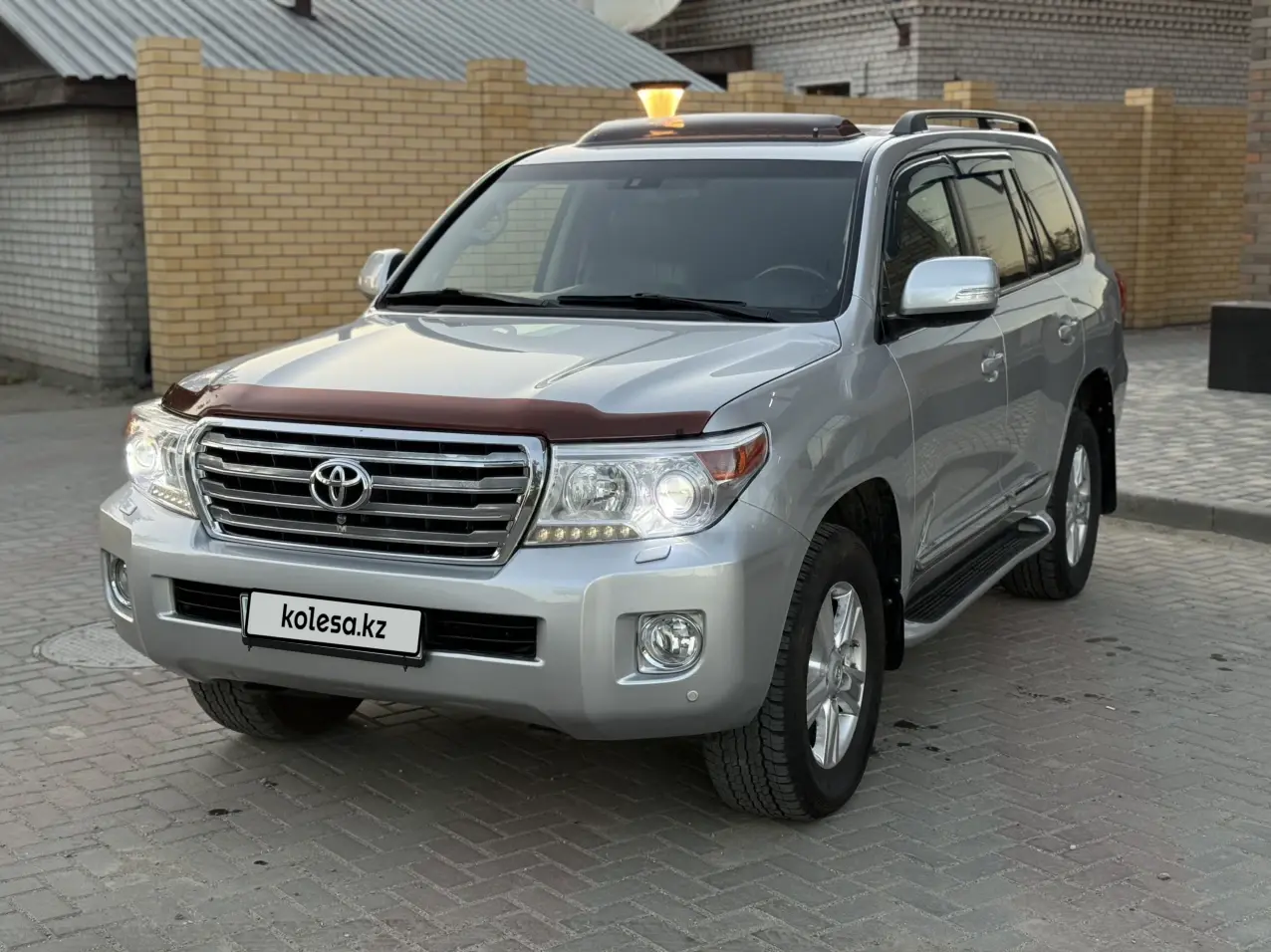 Toyota Land Cruiser, 2013