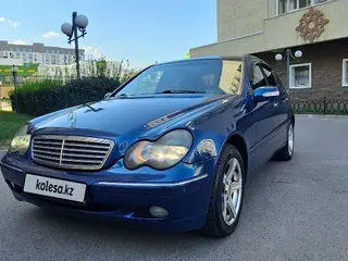 Mercedes-Benz C 320