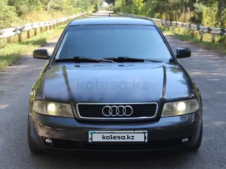 Audi A4 1998 года за 2 550 000 тг. в Алматы