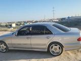 Mercedes-Benz E 320 1999 года за 3 400 000 тг. в Актау
