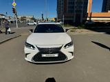 Lexus ES 250 2021 года за 22 000 000 тг. в Астана – фото 2