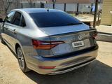 Volkswagen Jetta 2018 года за 5 000 000 тг. в Атырау – фото 3