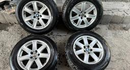 Комплект Диски с резиной на Bmw X5 в хорошем состоянии бмв R17 за 120 000 тг. в Алматы – фото 2