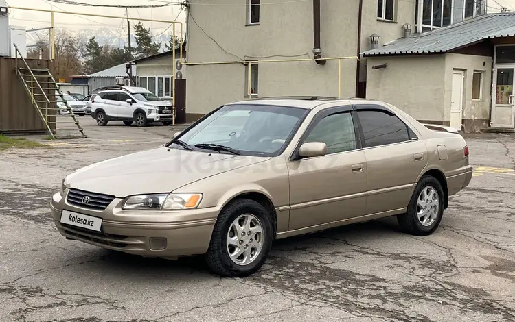 Toyota Camry 1998 годаүшін3 500 000 тг. в Алматы