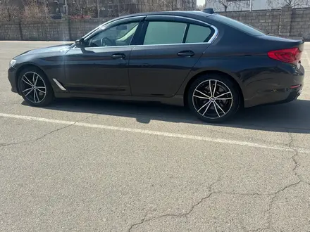 BMW 520 2019 года за 16 300 000 тг. в Алматы – фото 11