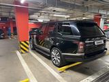 Land Rover Range Rover 2014 года за 22 350 000 тг. в Алматы – фото 4