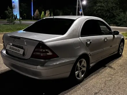 Mercedes-Benz C 240 2001 года за 2 700 000 тг. в Тараз – фото 6