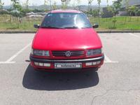 Volkswagen Passat 1994 годаүшін2 500 000 тг. в Алматы