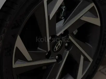 Hyundai Elantra 2024 года за 11 400 000 тг. в Уральск – фото 5