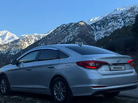 Hyundai Sonata 2015 года за 6 200 000 тг. в Астана – фото 2