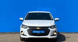 Chevrolet Onix 2023 года за 7 760 000 тг. в Алматы – фото 2