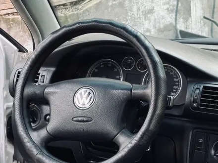 Volkswagen Passat 2002 года за 1 690 000 тг. в Алматы – фото 12