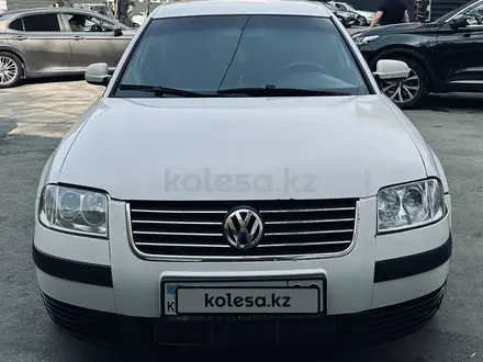 Volkswagen Passat 2002 года за 1 690 000 тг. в Алматы