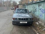 BMW 520 1991 года за 2 300 000 тг. в Астана