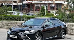 Toyota Camry 2021 года за 16 500 000 тг. в Шымкент – фото 2