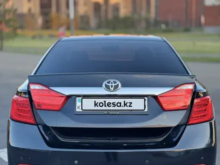 Toyota Camry 2013 года за 9 500 000 тг. в Астана – фото 2