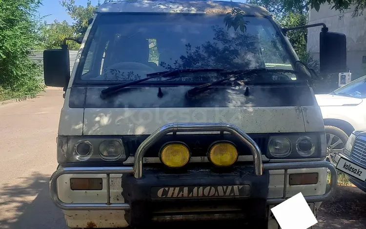 Mitsubishi Delica 1995 годаүшін2 000 000 тг. в Алматы