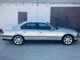 BMW 740 1998 года за 5 000 000 тг. в Жанаозен – фото 2