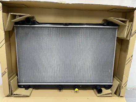 Радиатор охлаждения двигателя Lexus GS 2011-2020 NEW ORIGINAL за 10 000 тг. в Алматы – фото 2