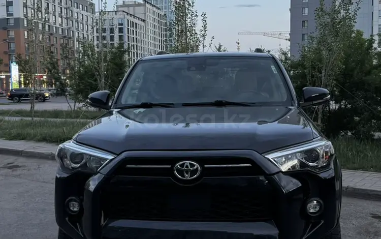 Toyota 4Runner 2021 года за 23 000 000 тг. в Астана