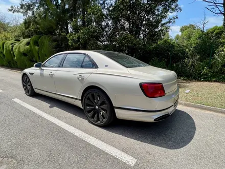 Bentley Flying Spur 2020 года за 118 650 000 тг. в Алматы – фото 2