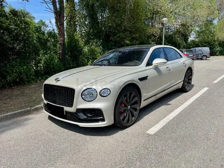 Bentley Flying Spur 2020 года за 118 650 000 тг. в Алматы