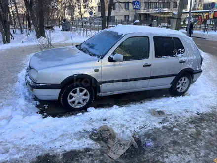 Volkswagen Golf 1995 года за 1 600 000 тг. в Алматы – фото 4