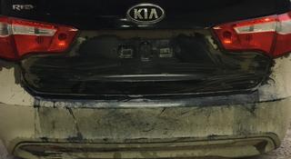Kia Rio крышка багажник за 1 000 тг. в Алматы