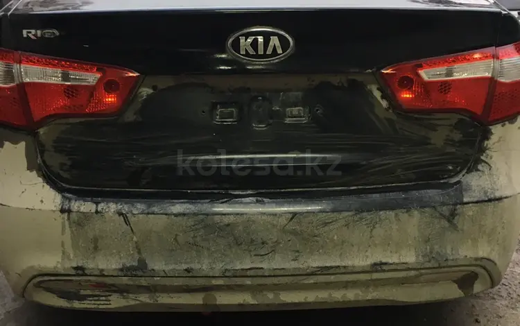Kia Rio крышка багажникfor1 000 тг. в Алматы