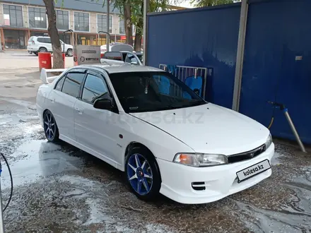 Mitsubishi Lancer 1996 года за 1 900 000 тг. в Алматы – фото 2