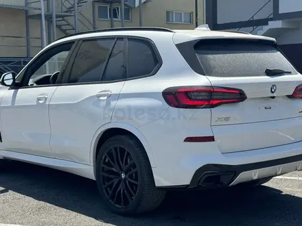 BMW X5 2021 года за 27 300 000 тг. в Алматы – фото 9