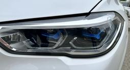 BMW X5 2022 года за 49 000 000 тг. в Актобе – фото 3