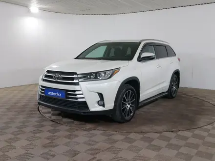 Toyota Highlander 2018 года за 19 590 000 тг. в Шымкент