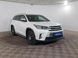 Toyota Highlander 2018 года за 19 590 000 тг. в Шымкент – фото 3
