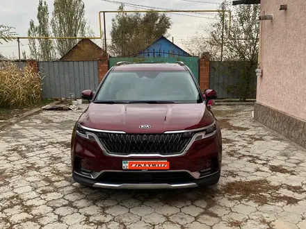 Kia Carnival 2022 года за 23 000 000 тг. в Алматы