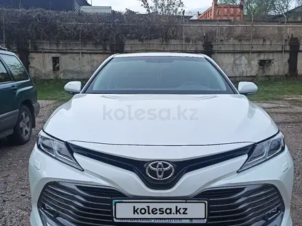 Toyota Camry 2018 года за 14 300 000 тг. в Астана – фото 15