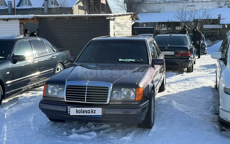 Mercedes-Benz E 280 1993 года за 2 700 000 тг. в Алматы