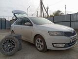 Skoda Rapid 2015 года за 4 000 000 тг. в Кызылорда – фото 2